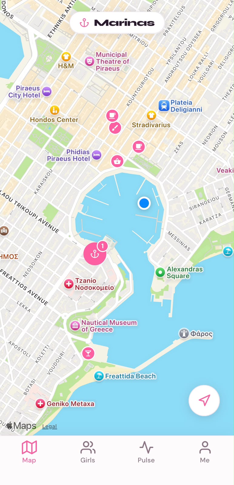 Salty Girls Map screen showing nearby marinas with crew counts